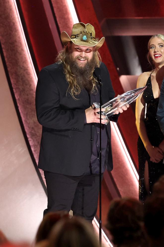 PHOTO: Chris Stapleton accepts the Male Vocalist of the Year award onstage during the 57th Annual CMA Awards at Bridgestone Arena, on Nov. 8, 2023, in Nashville, Tenn.