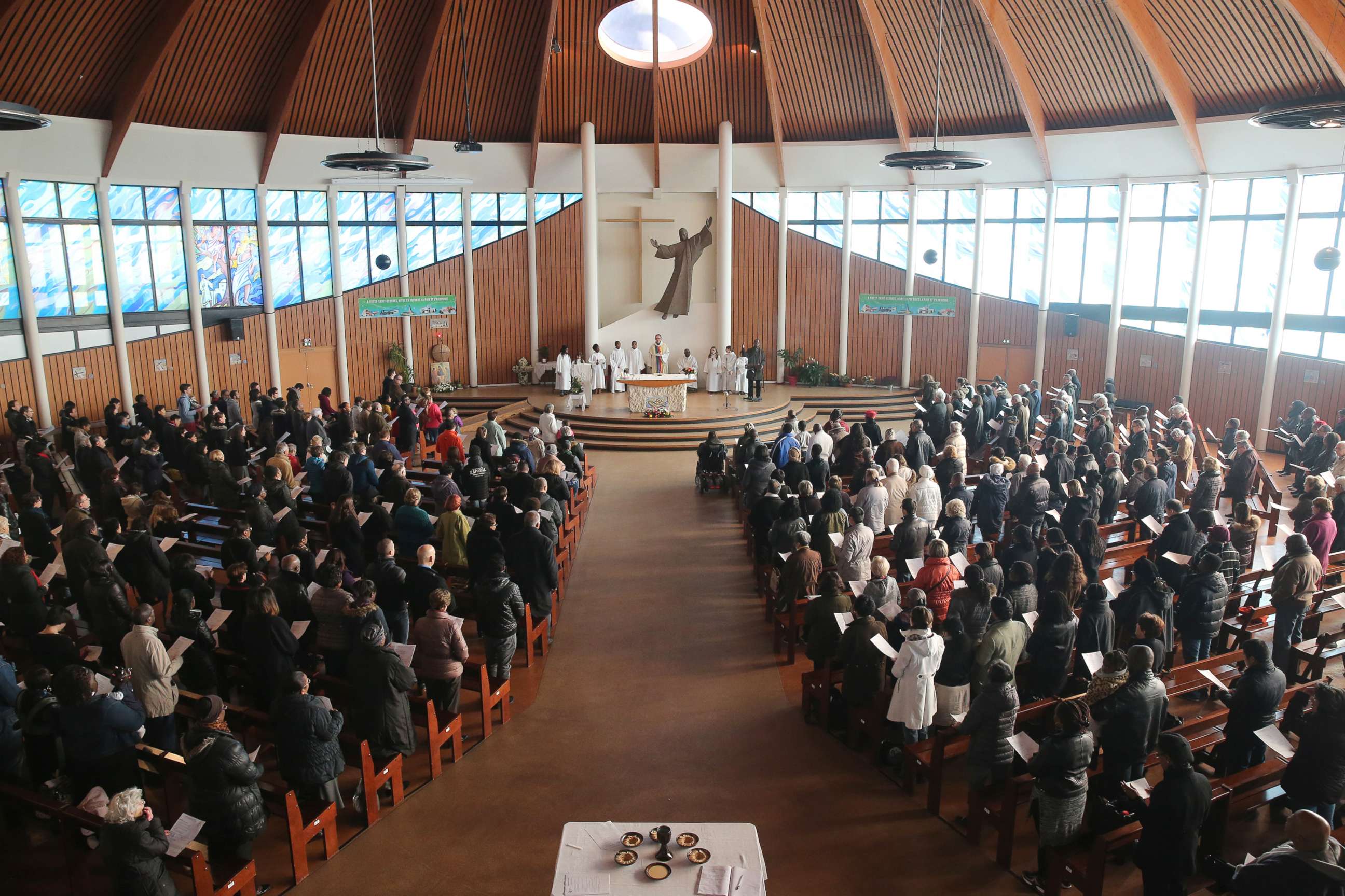 PHOTO: A photo of a church service. 