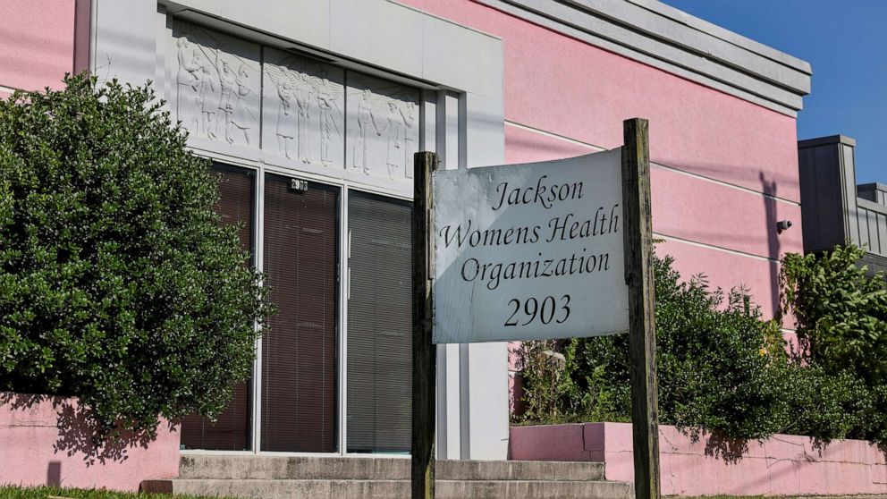 Mississippi's last abortion clinic at center of US debate