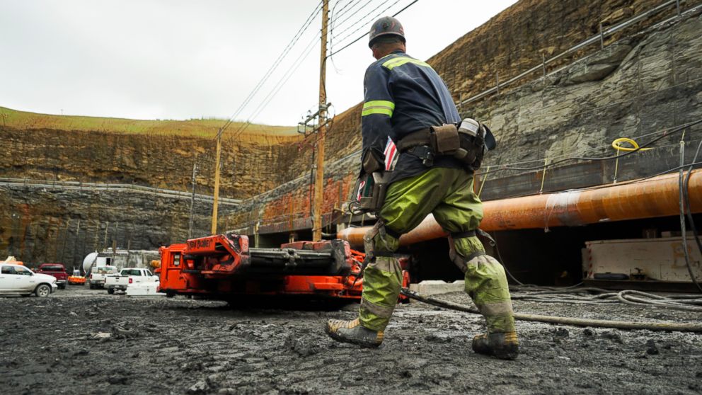 PHOTO: A worker runs a miner machine at a coal mine in Friedens, Pa., June 7, 2017. 