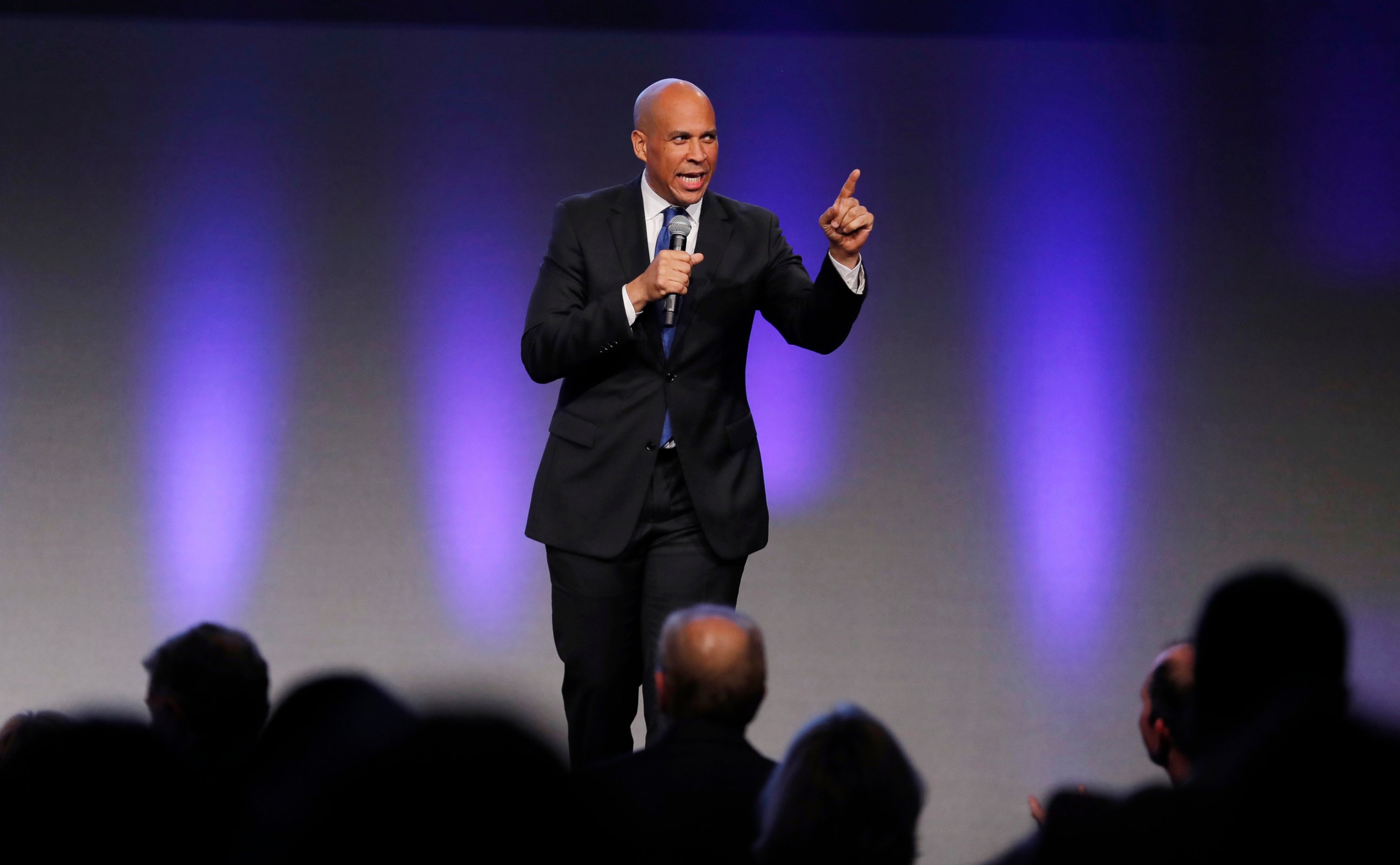 PHOTO: U.S. Sen. Cory Booker, D-N.J., speaks during the Iowa Democratic Party's annual Fall Gala, Saturday, Oct. 6, 2018, in Des Moines, Iowa.