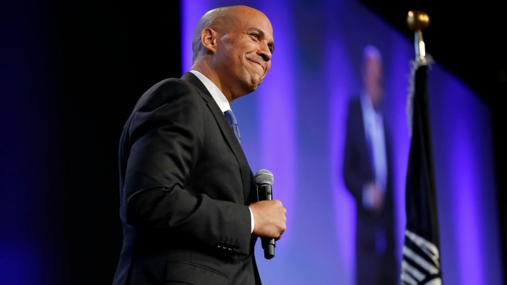 PHOTO: U.S. Sen. Cory Booker, D-N.J., speaks during the Iowa Democratic Party's annual Fall Gala, Saturday, Oct. 6, 2018, in Des Moines, Iowa.