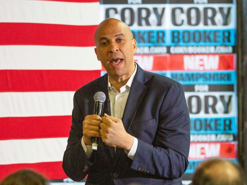 PHOTO: Cory Booker addresses voters at a campaign stop in Lebanon, N.H., March 15, 2019.
