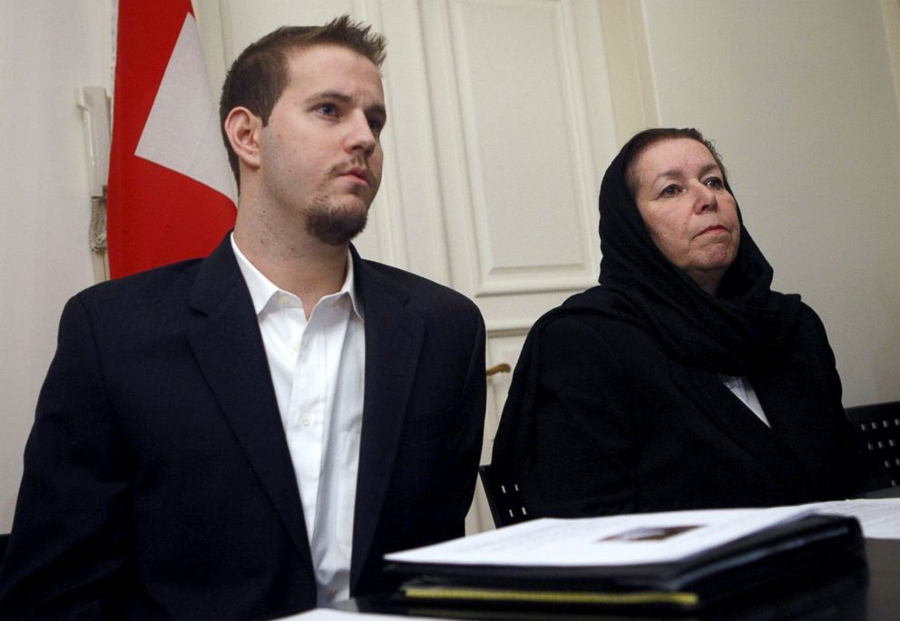  Christine Levinson, the wife of ex-FBI agent Robert Levinson, and her son Daniel hold a press conference at the Swiss embassy in Tehran, Dec. 22, 2007.
					