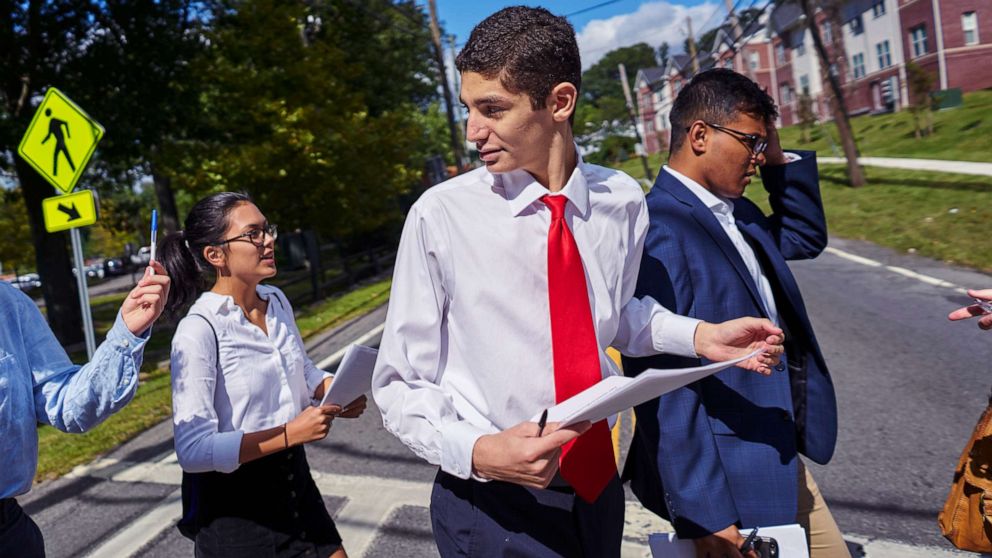 PHOTO: David Oks, then 16, campaigns for mayor of Ardsley, N.Y., on Sept. 9, 2017.