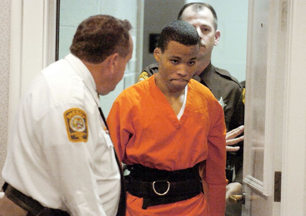 PHOTO: In this Oct. 26, 2004, file photo, Lee Boyd Malvo enters a courtroom in the Spotsylvania, Va., Circuit Court.