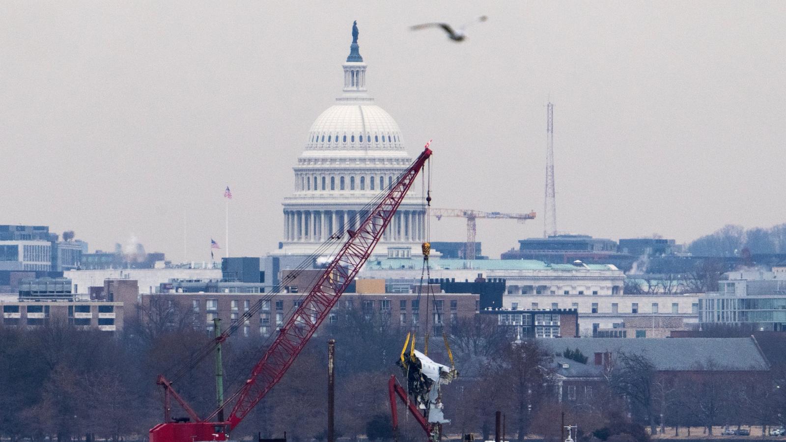 First federal lawsuit filed over DC plane crash - Good Morning America