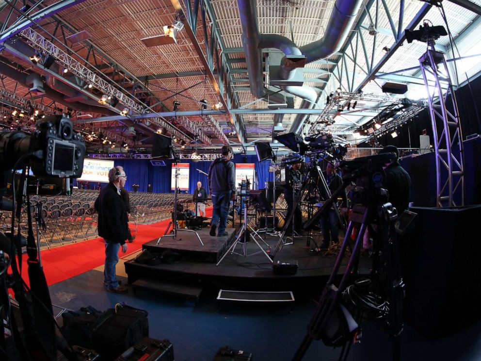 PHOTO: Setting the stage for a presidential debate in 2015.