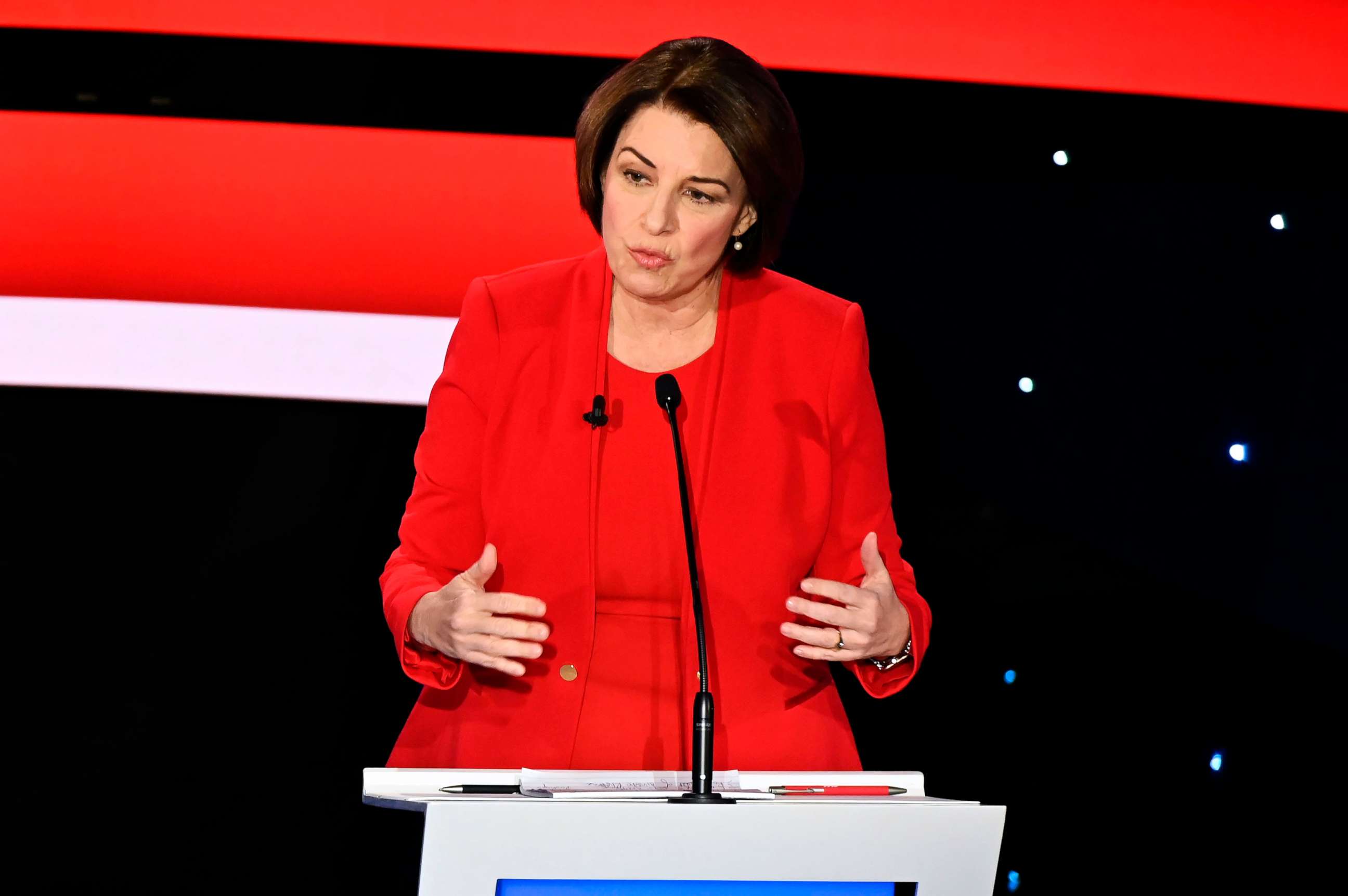 PHOTO: Sen. Amy Klobuchar speaks during the seventh Democratic primary debate of the 2020 presidential campaign season co-hosted by CNN and the Des Moines Register at the Drake University campus in Des Moines, Iowa on Jan. 14, 2020.