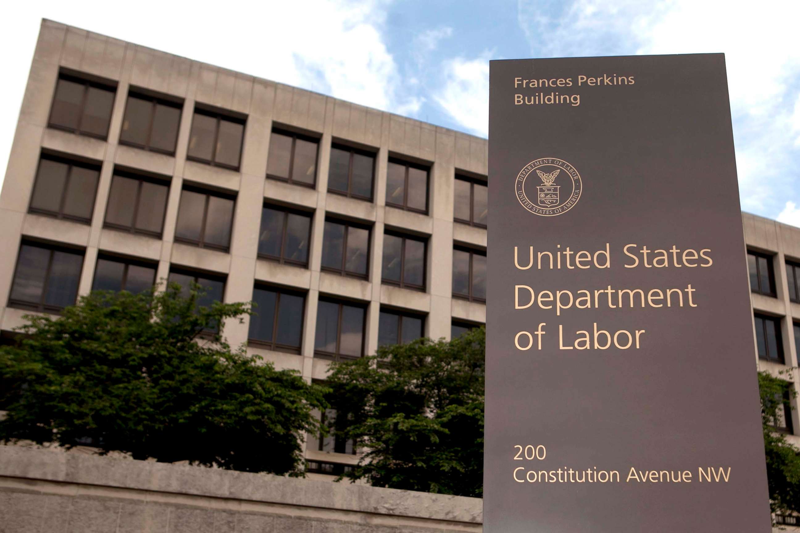 PHOTO: The Department of Labor headquarters stands in Washington, D.C., July 3, 2013.