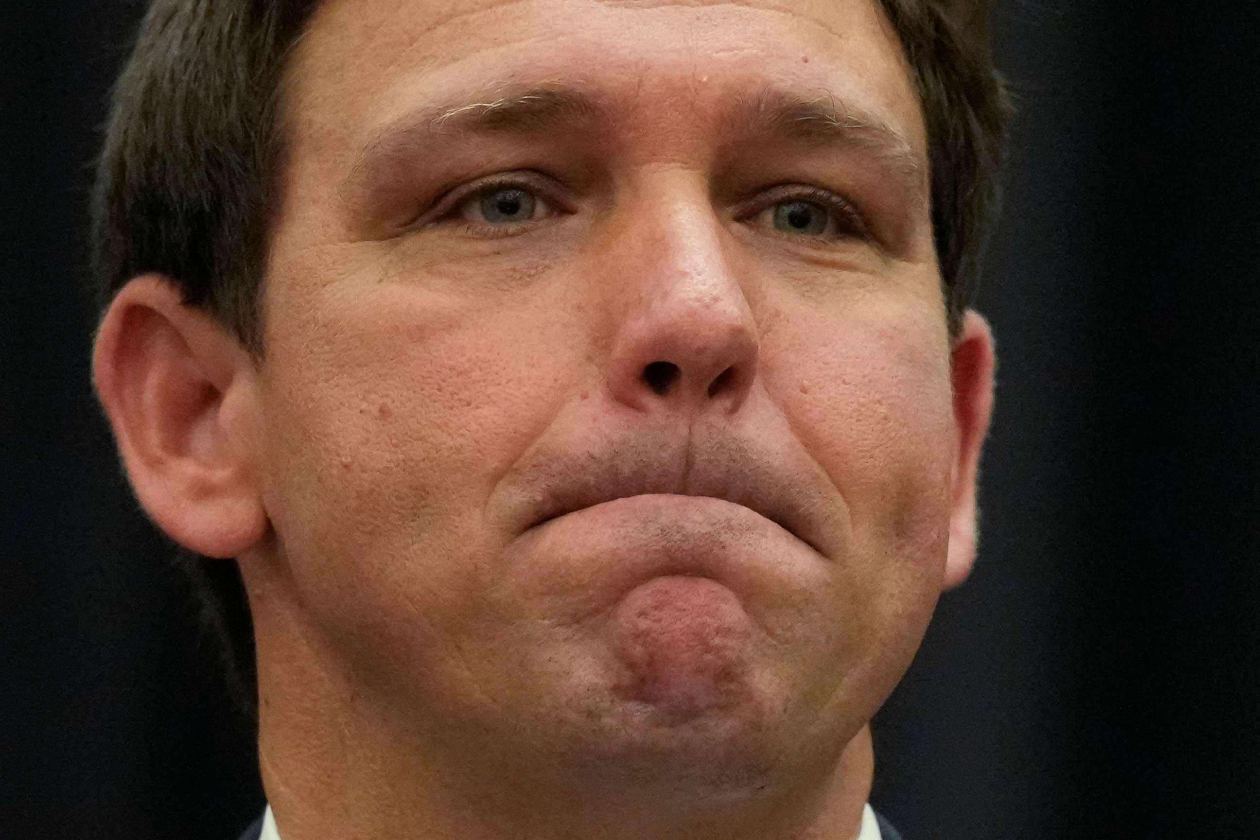 PHOTO: Florida Gov. Ron DeSantis attends a news conference in Miami, Sept. 22, 2022.