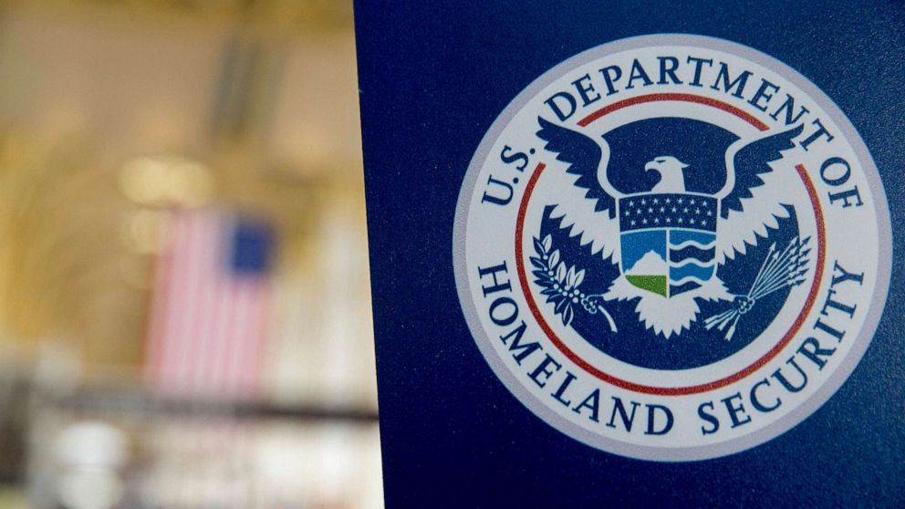PHOTO: A U.S. Department of Homeland Security (DHS) sign stands at Ronald Reagan National Airport (DCA) in Washington, D.C., Feb. 25, 2015. 