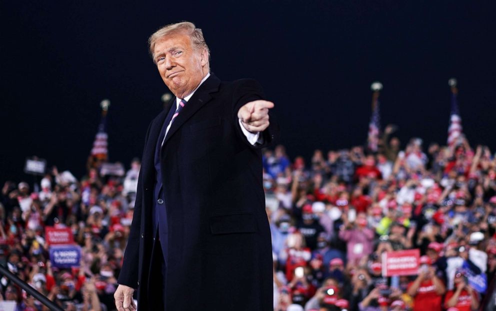 PHOTO: President Donald Trump arrives for a campaign rally at Pittsburgh International Airport in Moon Township, Penn., Sept. 22, 2020. 