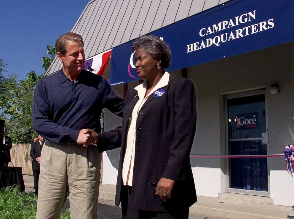 PHOTO: Democratic presidential hopeful Al Gore introduces his new campaign manager Donna Brazile, at a ribbon-cutting ceremony for his new presidential campaign headquarters in Nashville, Oct. 6, 1999.