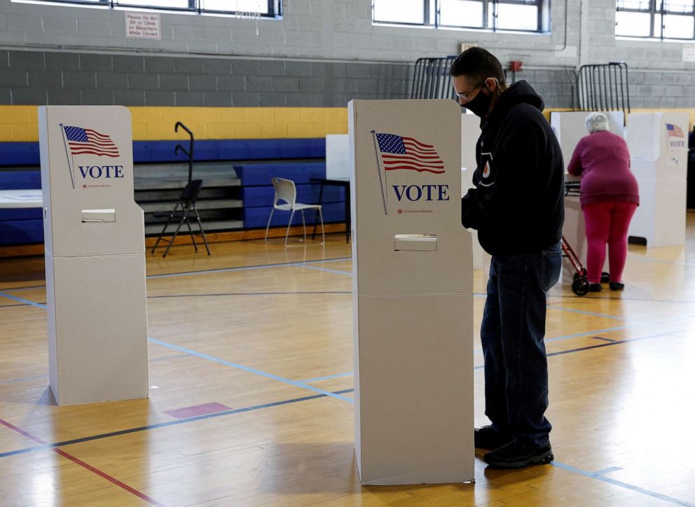 PHOTO: Voters fill out their ballots on Election Day in Conshohocken, Penn., Nov. 3, 2020.