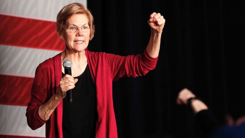PHOTO: Sen. Elizabeth Warren speaks during an organizing event in Des Moines, Iowa, Jan. 5, 2019.
