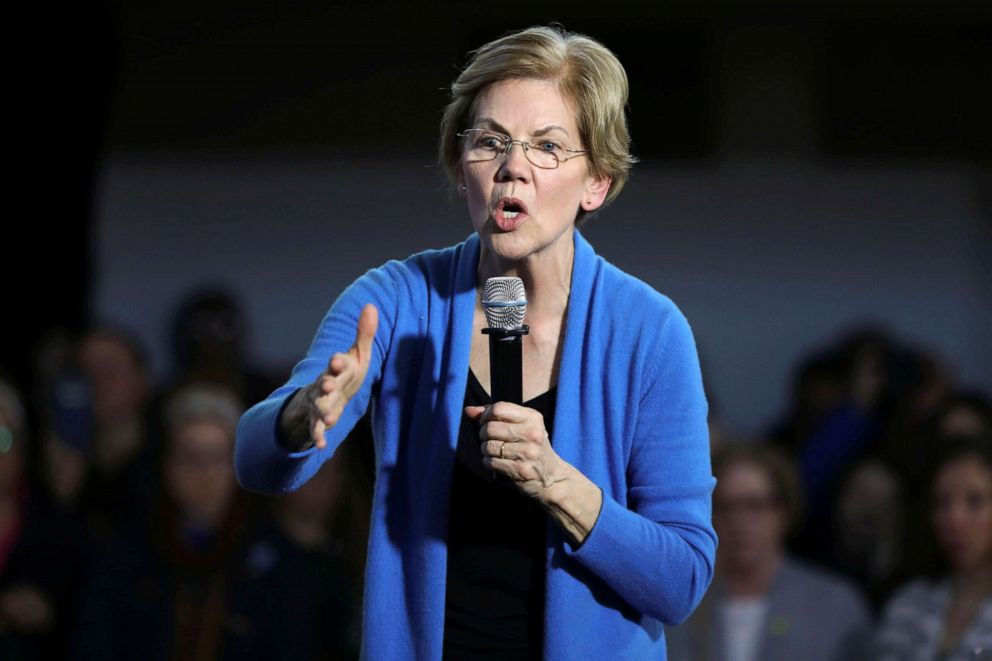 PHOTO: Democratic U.S. presidential candidate Senator Elizabeth Warren speaks during a town hall event in Davenport, Iowa, Jan. 5, 2020.