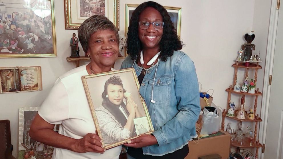 PHOTO: Elmira Hicks, 82, from Oakwood, Texas, pictured with her daughter Jonita White, tells ABC News she has not been able renew her license for more than a year due to not having a birth certificate.