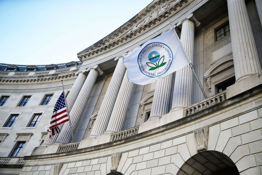 PHOTO: A view of the U.S. Environmental Protection Agency (EPA) headquarters on March 16, 2017 in Washington, D.C.