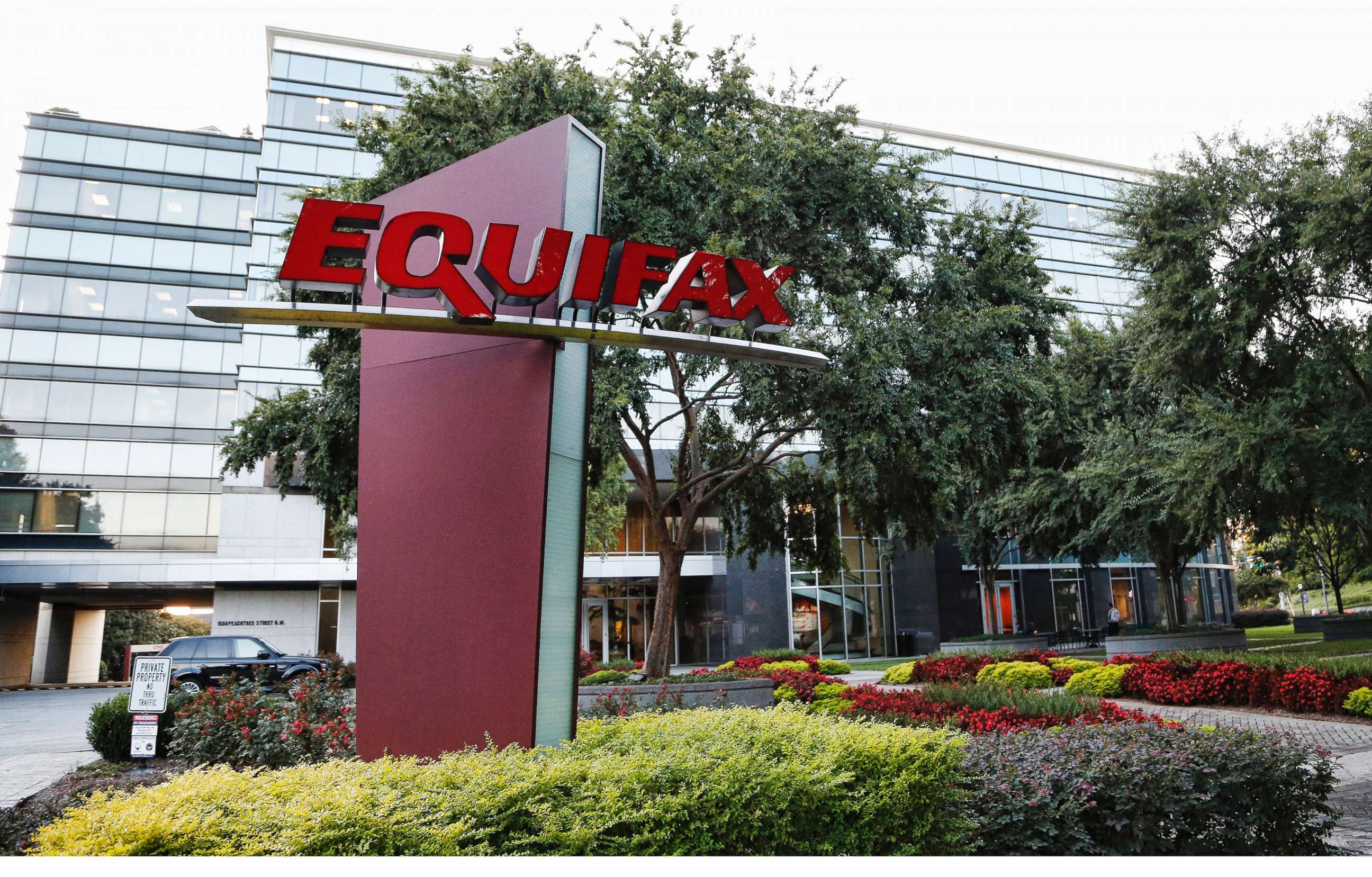 PHOTO: A general view of the Equifax building in Atlanta, Ga., Sept. 7, 2017. 