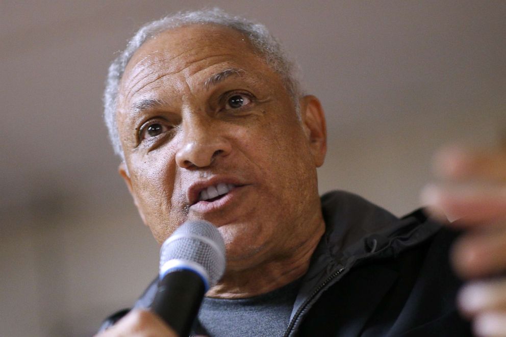 PHOTO: Senate candidate Mike Espy speaks to voters in Vicksburg, Miss., Nov. 24, 2018.