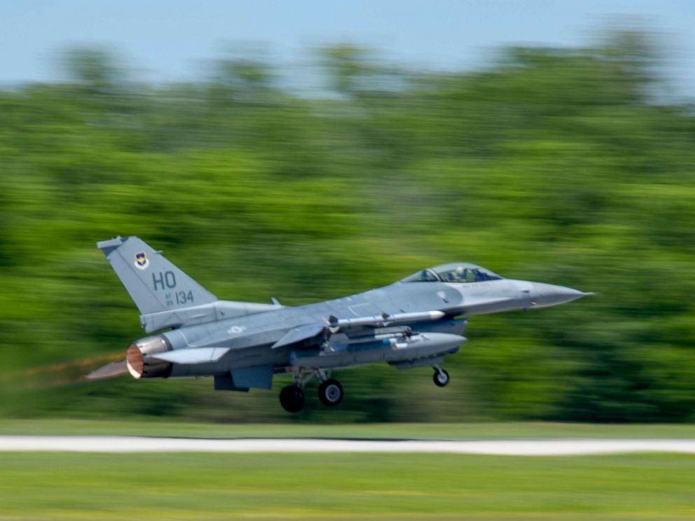 PHOTO: An F-16 Fighting Falcon from 8th Hollomans Fighter Squadron takes off along the runway on April 10th, 2019, at the Naval Air Station Naval Air Base Reserve in New Orleans.