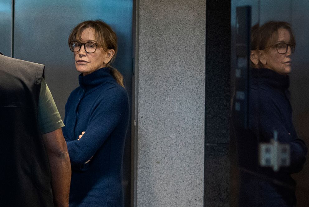 PHOTO: Actress Felicity Huffman is seen inside the Edward R. Roybal Federal Building and U.S. Courthouse in Los Angeles, March 12, 2019.