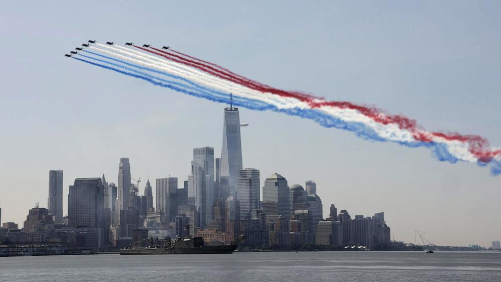 PHOTO: The French Air Force acrobatic squad Patrouille de France perform a flyover during the International Aerial Review, Saturday, July 4, 2026, in New York.