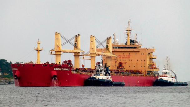 Houthi militants strike US-owned commercial ship with anti-ship missile - Vimarsana News