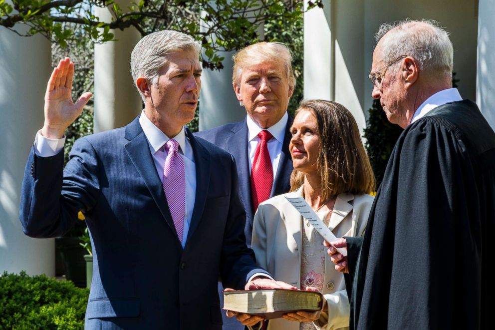 PHOTO: Justice Anthony M. Kennedy, right,  administers the judicial oath to the US Supreme Court's newest member, Neil M. Gorsuch.