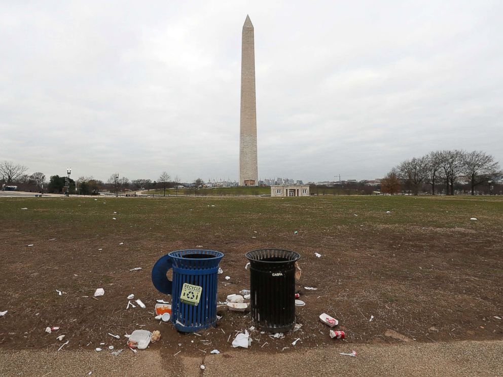 PHOTO:Trash lays on the grounds of the National Mall as the partial shutdown of the U.S. government goes into the 12th day in Washington, D.C., Jan. 2, 2019.