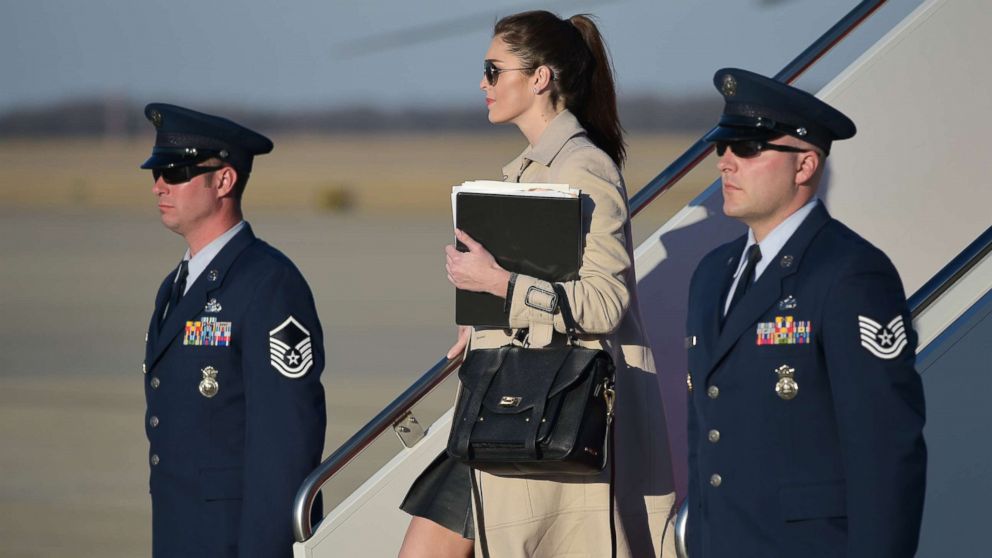 PHOTO: White House Director of Strategic Communications Hope Hicks steps off Air Force One, Feb. 6, 2017.