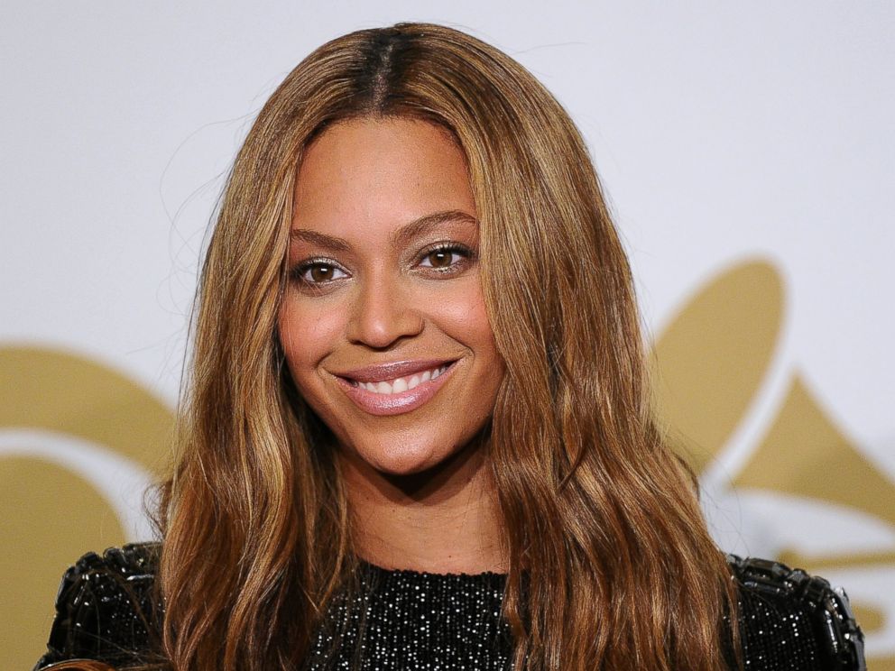 PHOTO: Beyonce poses in the press room at the 57th GRAMMY Awards at Staples Center, Feb. 8, 2015, in Los Angeles.