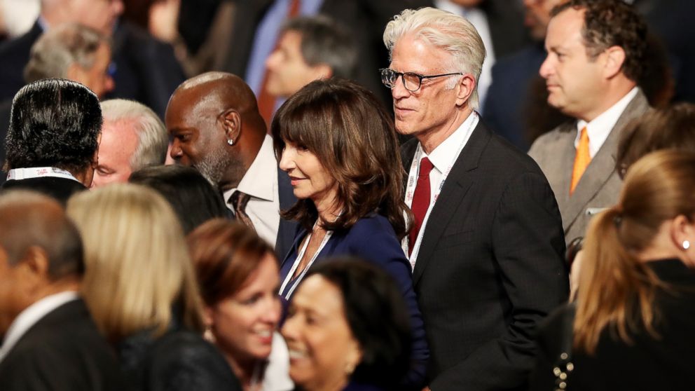Ted Danson and his wife Mary Steenburgen arrive for the third U.S. presidential debate at the Thomas & Mack Center on Oct. 19, 2016 in Las Vegas.