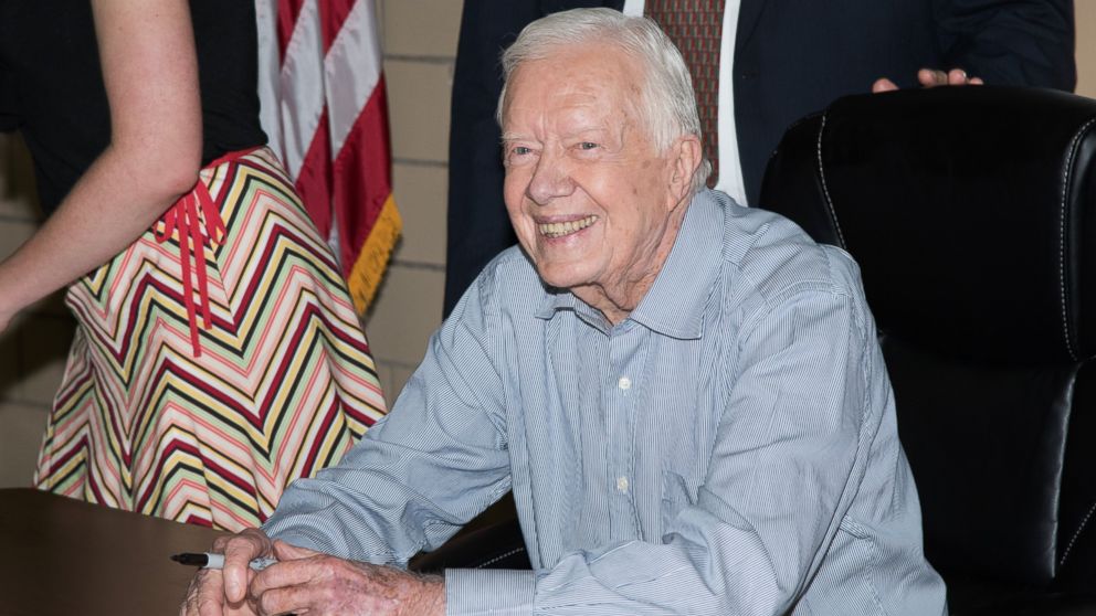 Former President Jimmy Carter signs copies of "A Full Life Reflections At Ninety" at Bookends Bookstore on July 8, 2015, in Ridgewood, New Jersey.