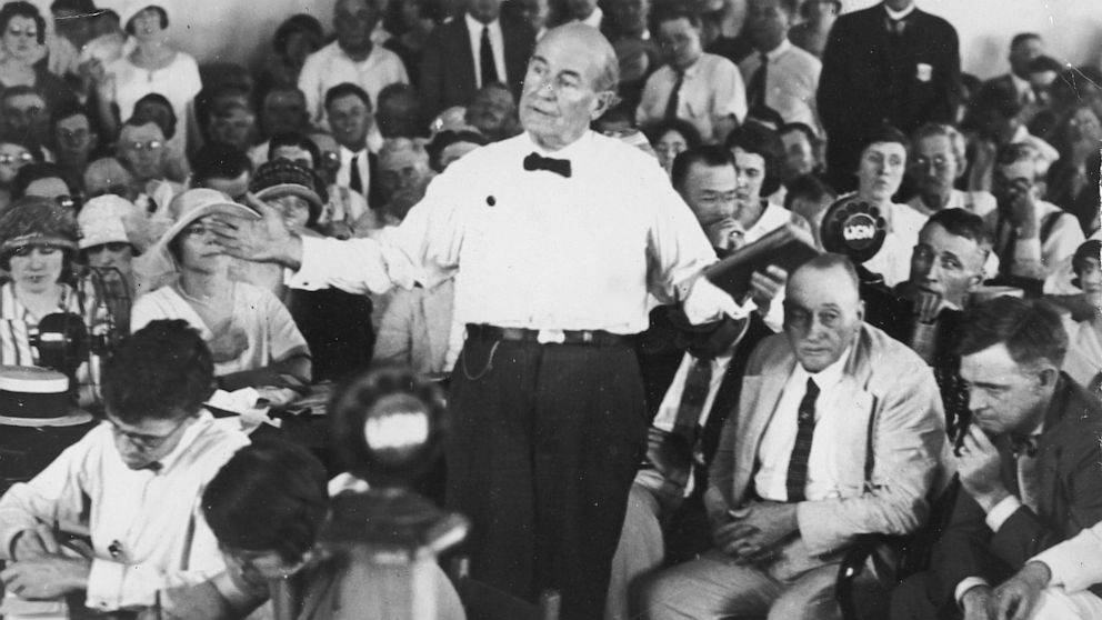 American lawyer and politician William Jennings Bryan argues for the prosecution during the Scopes 'Monkey Trial,' Dayton, Tenn. in 1925.