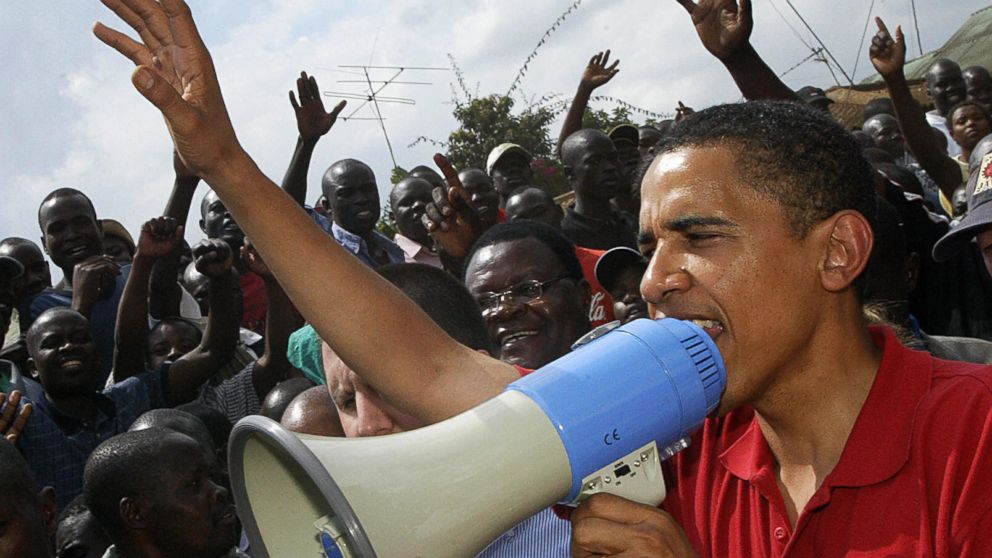 PHOTO: Nairobi, KENYA:  US senator of Kenyan descent, Barack Obama addresses residents of Africa's largest slum, Kibera, Aug. 27, 2006. 