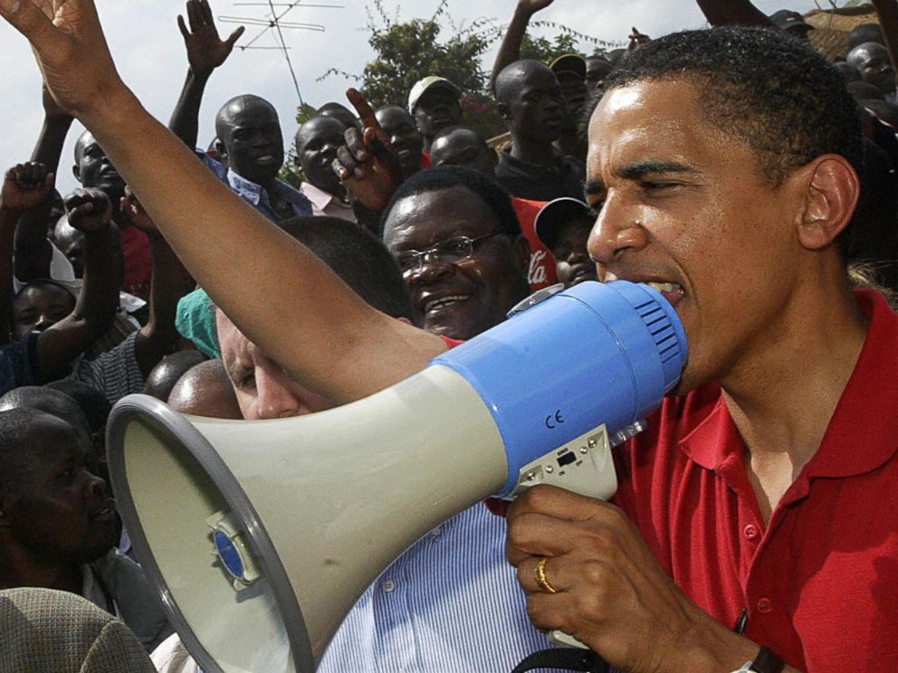 PHOTO: Nairobi, KENYA:  US senator of Kenyan descent, Barack Obama addresses residents of Africa's largest slum, Kibera, Aug. 27, 2006. 