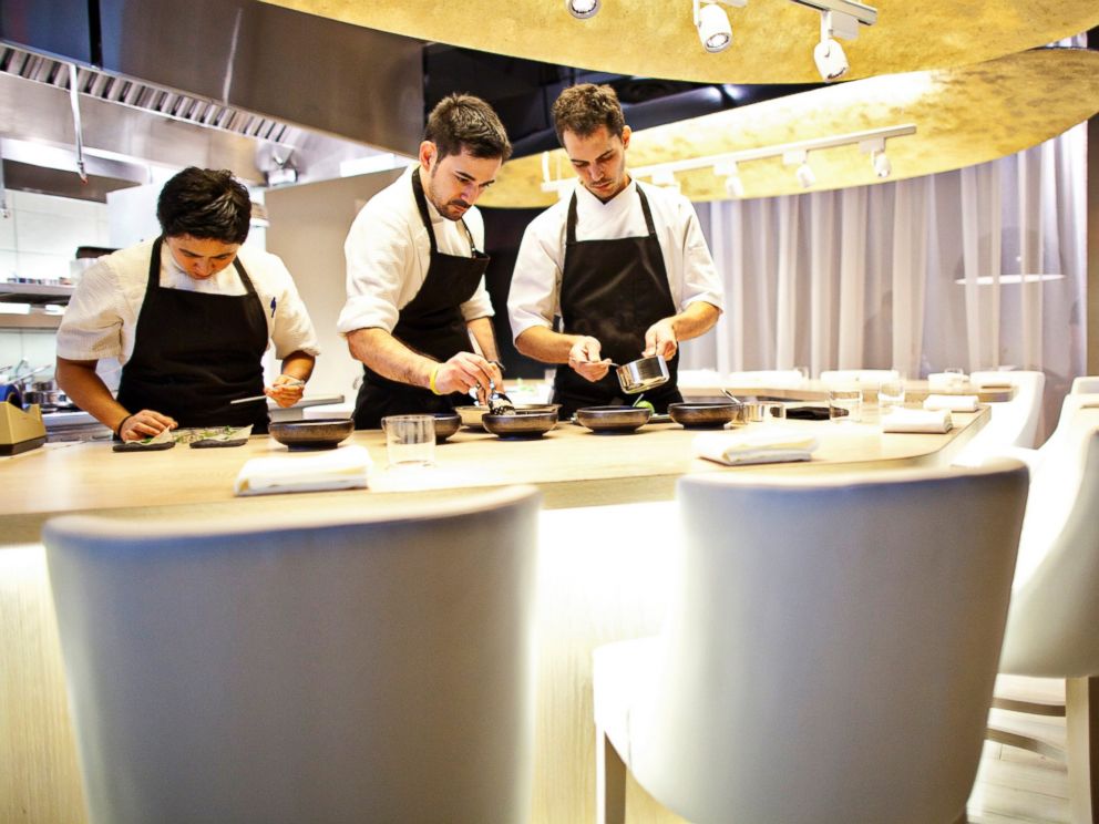 PHOTO: Employees prepare food at Jose Andres Minibar in Penn Quarter, Washington, DC. on Nov. 20, 2012.