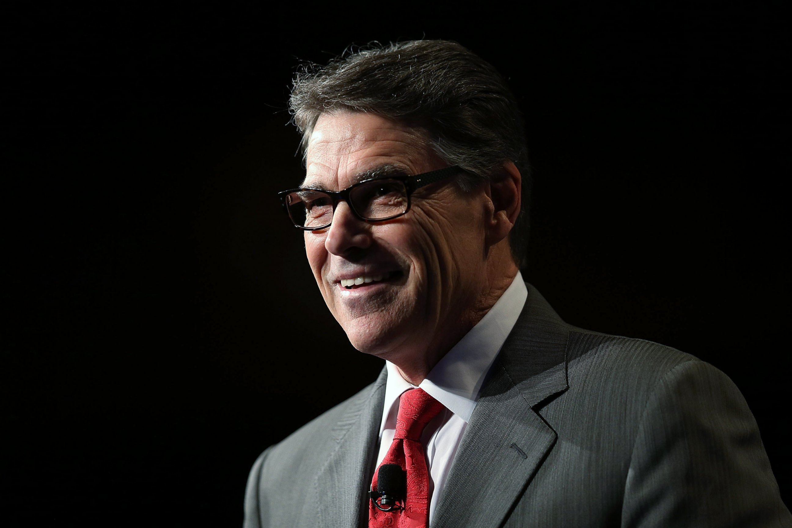 PHOTO: Former Texas Governor Rick Perry speaks during the Rick Scott's Economic Growth Summit on June 2, 2015 in Orlando, Fla.