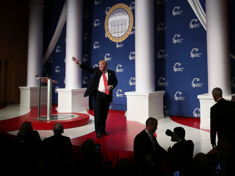 PHOTO: Republican presidential candidate Donald Trump waves after he addressed the Republican Jewish Coalition at Ronald Reagan Building and International Trade Center, Dec. 3, 2015 in Washington, D.C.