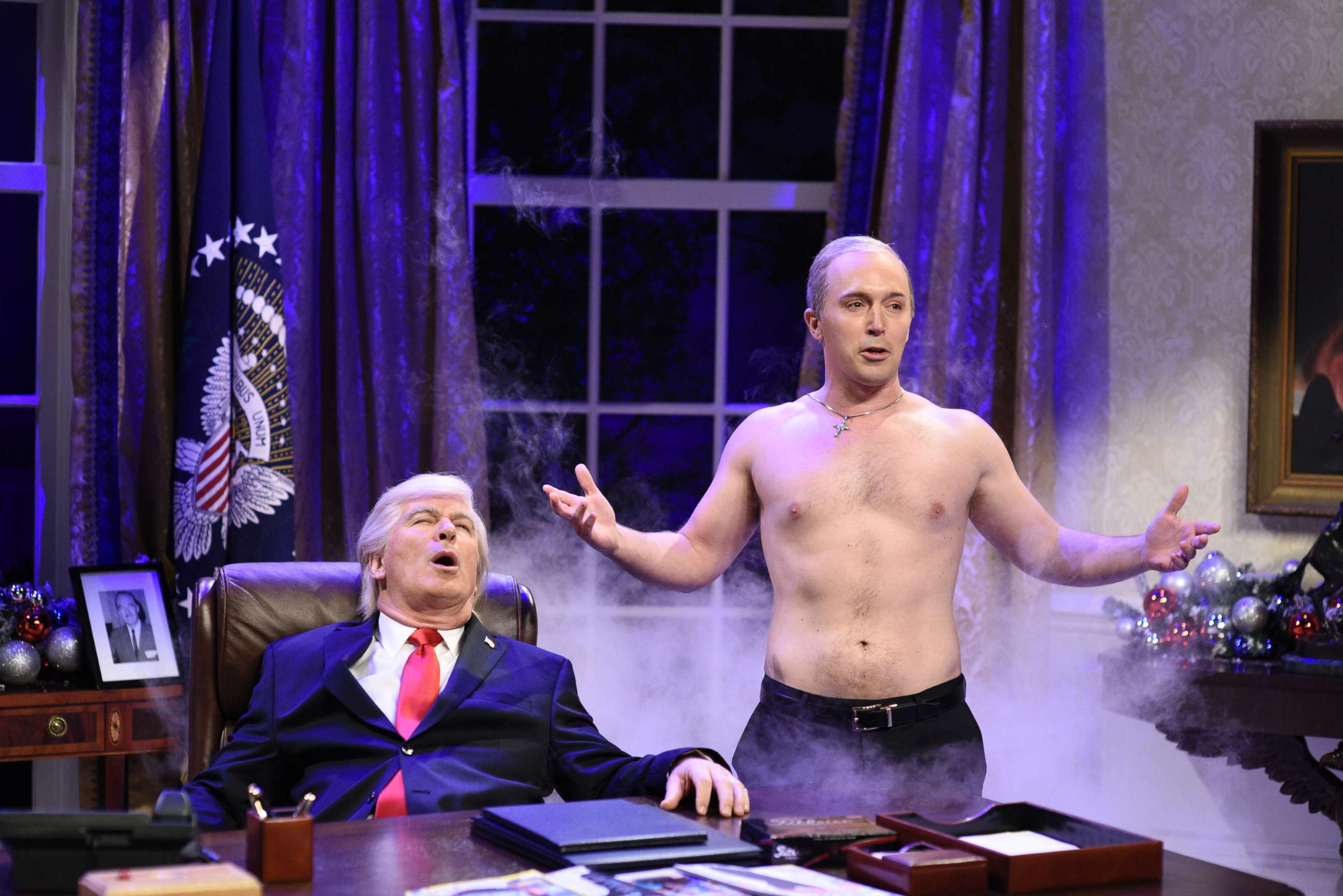 PHOTO: Pictured: (l-r) Beck Bennett as Russian President Vladimir Putin, Alec Baldwin as President Donald J. Trump during "White House Cold Open" in Studio 8H on Saturday, December 2, 2017