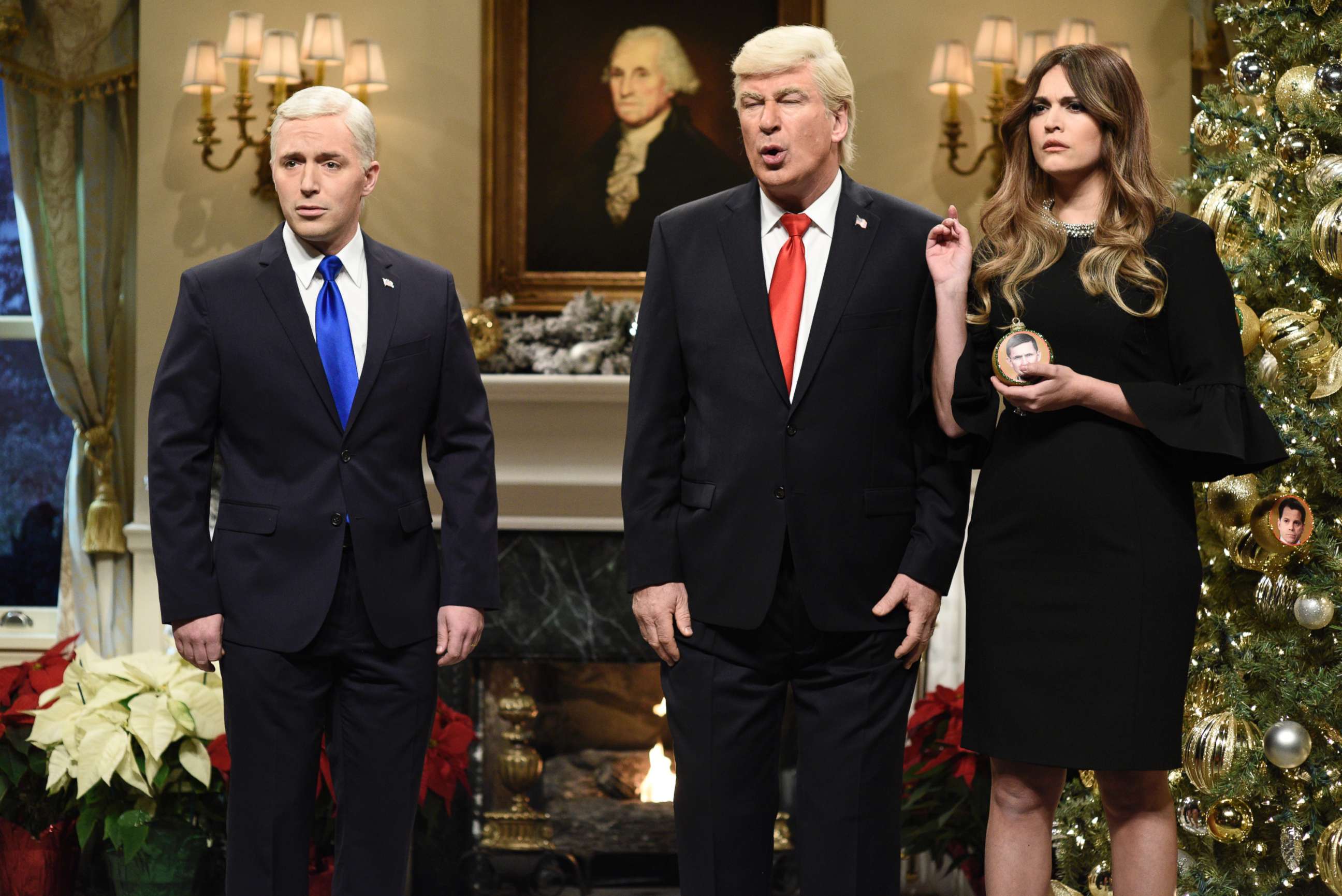 PHOTO: SATURDAY NIGHT LIVE -- Episode 1734 -- Pictured: (l-r) Beck Bennett as Vice President Mike Pence, Alec Baldwin as President Donald J. Trump, Cecily Strong as First Lady Melania Trump during "White House Tree Trimming Cold Open" on Dec. 16, 2017.