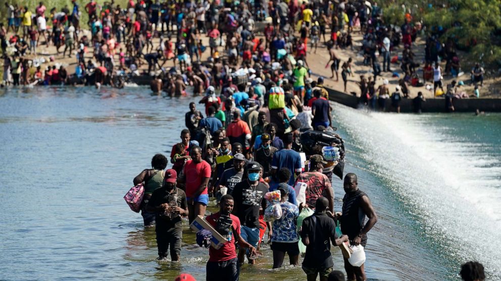 Migrant surge continues to test authorities in south Texas - ABC News