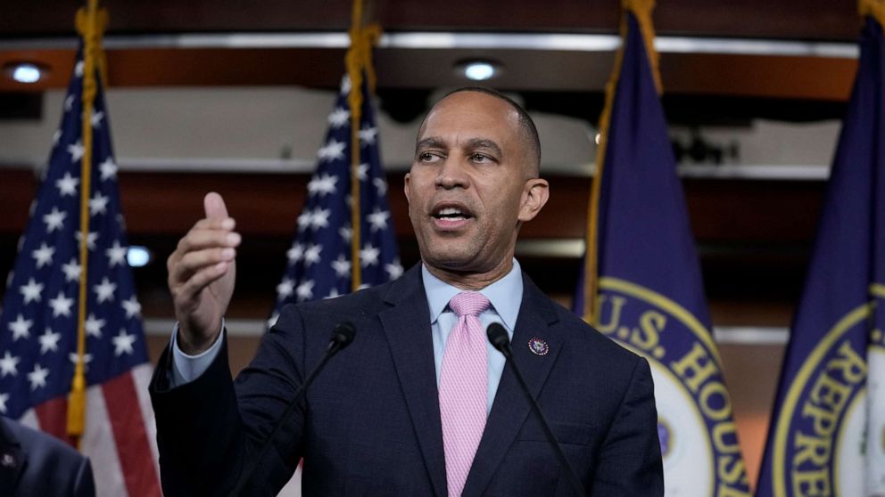 Jeffries plays down chances of Dems voting for GOP ‘compromise’ speaker over McCarthy