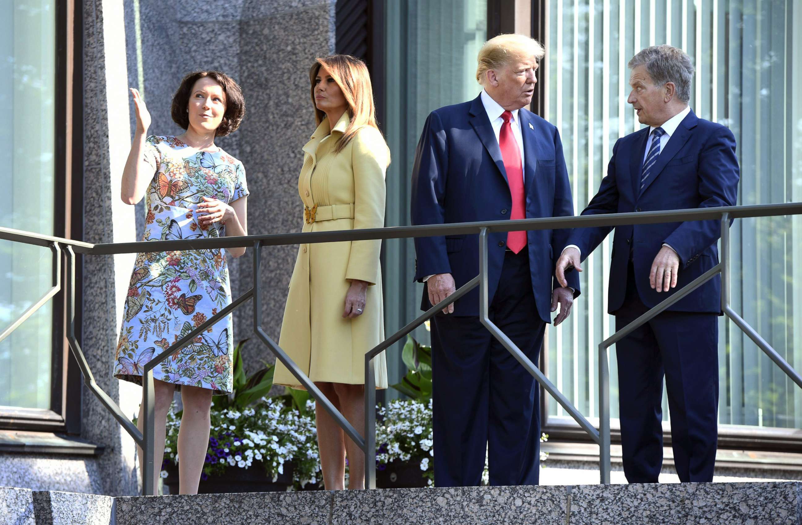 PHOTO: President Donald Trump talks with the President of Finland Sauli Niinisto (right), as  first lady Melania Trump talks  with his spouse Jenni Haukio, left, at the president's official residence in Mantyniemi, in Helsinki, Finland, July 16, 2018.