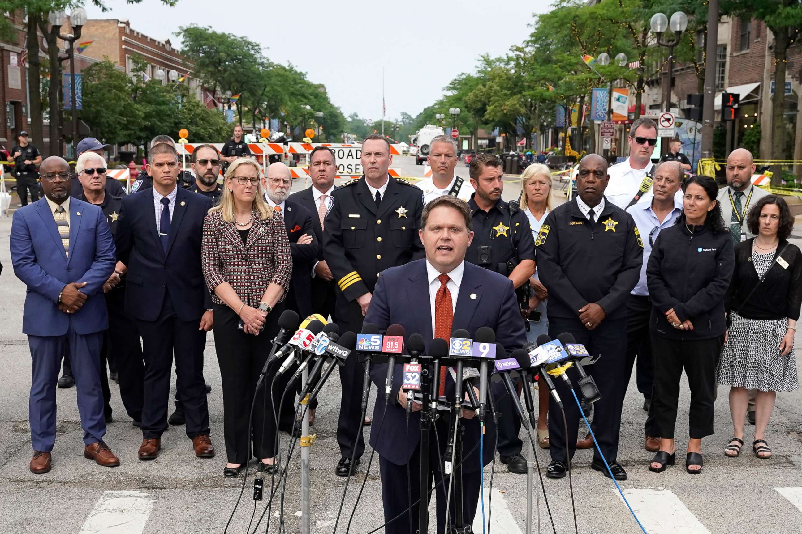 PHOTO: Surrounded by law enforcement officials, State's Attorney Eric Rinehart, center, announces 7 counts of first-degree murder filed against Robert E. "Bobby'' Crimo III for the mass shooting Indepence Day parade in Highland Park, Ill., July 5, 2022.