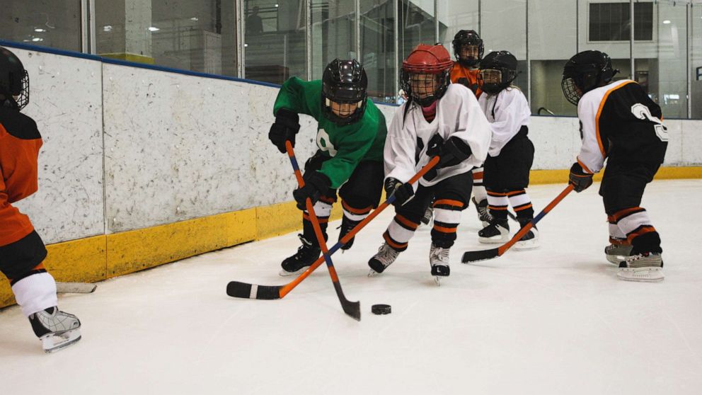 As youth hockey emerges as coronavirus threat, families fight to stay in  the game - ABC News