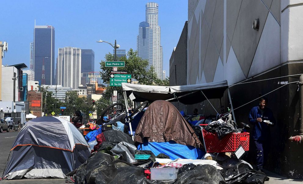 PHOTO: Belongings of the homeless crowd a downtown Los Angeles sidewalk in Skid Row on May 30, 2019.