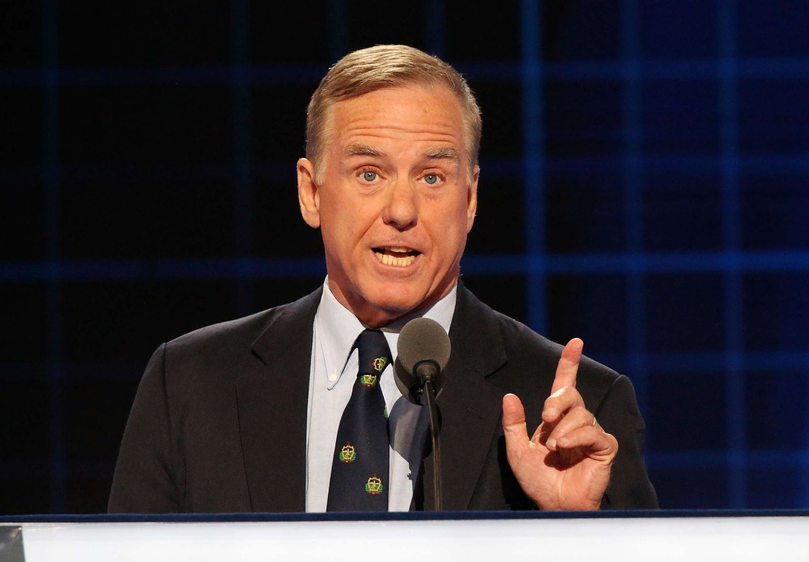 PHOTO: Former Gov. Howard Dean delivers remarks on the second day of the 2016 Democratic National Convention at Wells Fargo Center on July 26, 2016 in Philadelphia, Pa.
